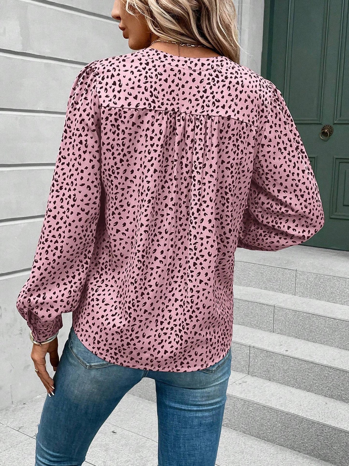 V-neck Pullover Leopard Print Long Sleeved Shirt